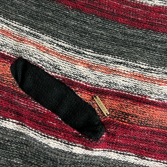 Volcom Head Honcho Poncho. - Picture 7 of 11